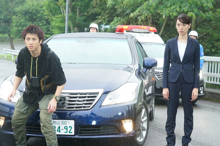 山田裕貴、戸田恵梨香 「ハコヅメ~たたかう!交番女子~」最終話より(C)日本テレビ