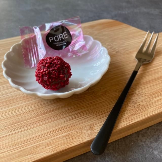 成城石井のピュア社トリュフアソートチーズケーキ味