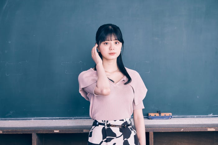 紺野彩夏(C)「なれの果ての僕ら」製作委員会(C)内海八重/講談社