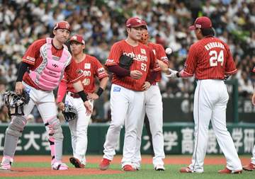 楽天・滝中が2回途中KO 「ベース盤の上で勝負できませんでした」