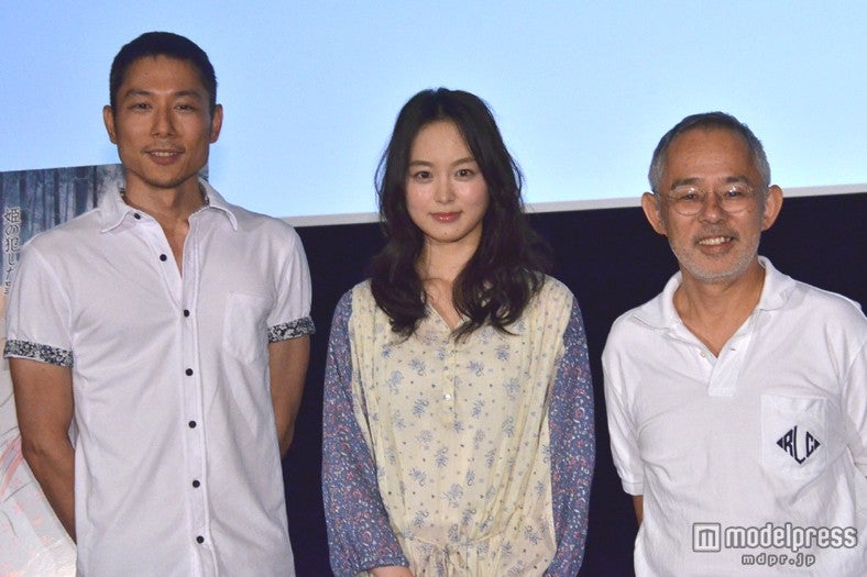 （左から）西村義明プロデューサー、朝倉あき、鈴木敏夫プロデューサー