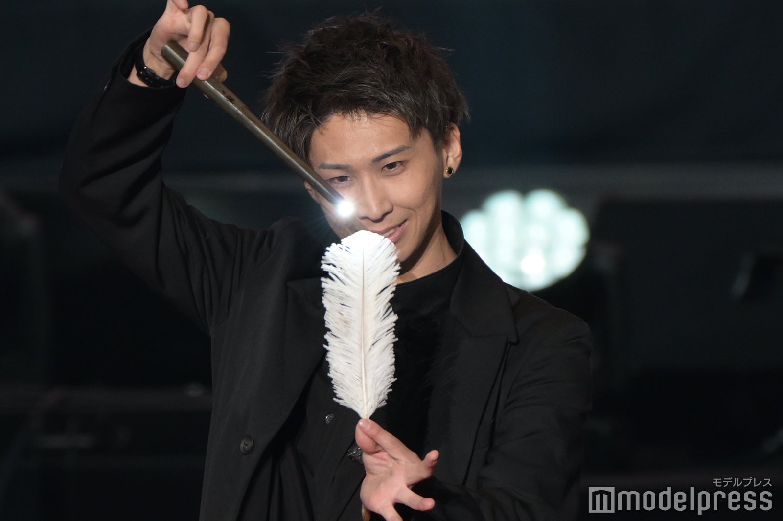 マジシャン先生KENTO（C）モデルプレス