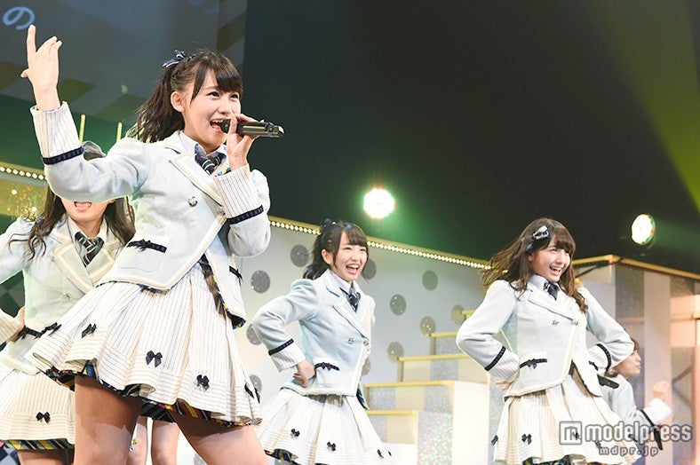 長崎県・長崎ブリックホールで公演を行ったAKB48ヤングメンバー（C)AKS