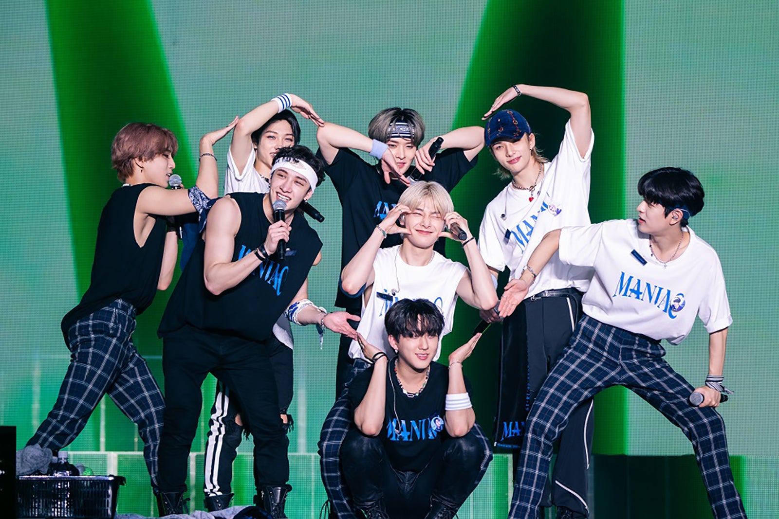 Stray Kids、ワールドツアー東京公演に2万4千人動員 ド派手演出＆セカオワカバーも