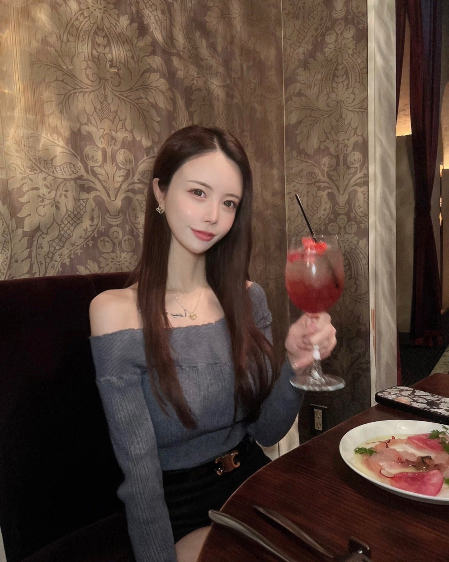 「ジャングル銀座」みくInstagramより