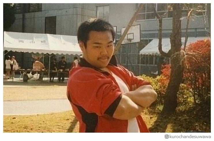 クロちゃん、“髪の毛フサフサ”大学時代の写真公開「昔から顔変わってない」と反響