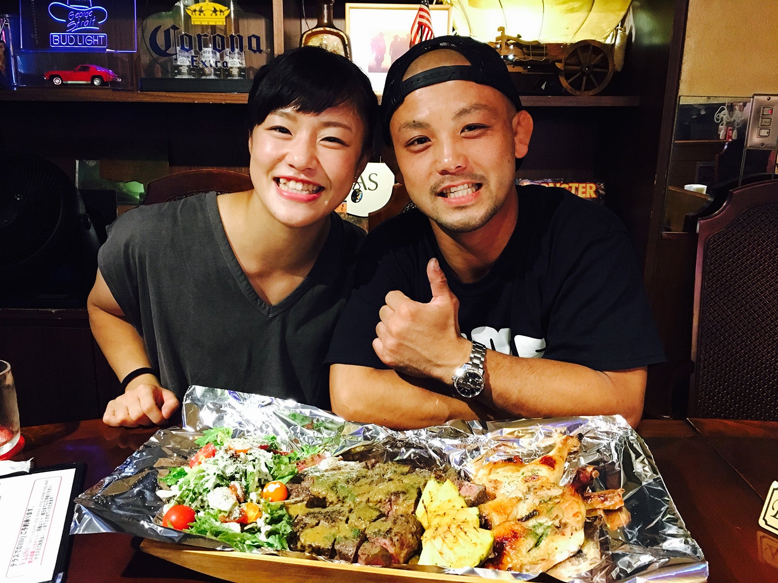 登坂絵莉、倉本一真（画像提供：ABCテレビ）