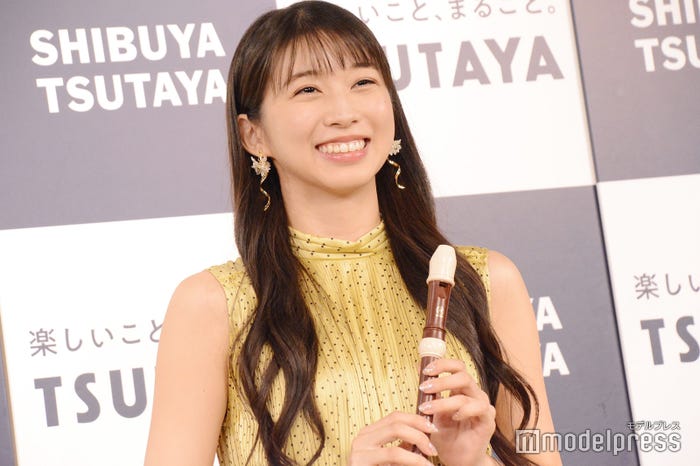 牧野真莉愛(C)モデルプレス