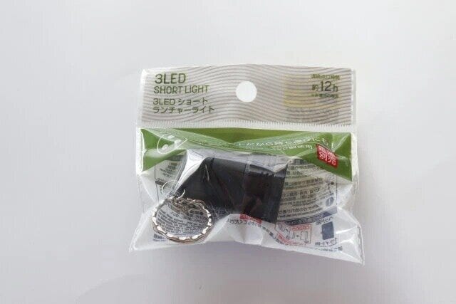 ダイソー　3LED