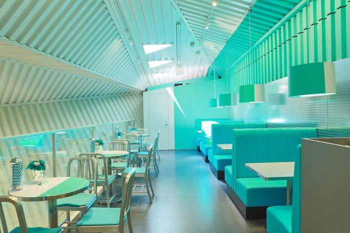 カフェ／画像提供：ティファニー ・ジャパン PR