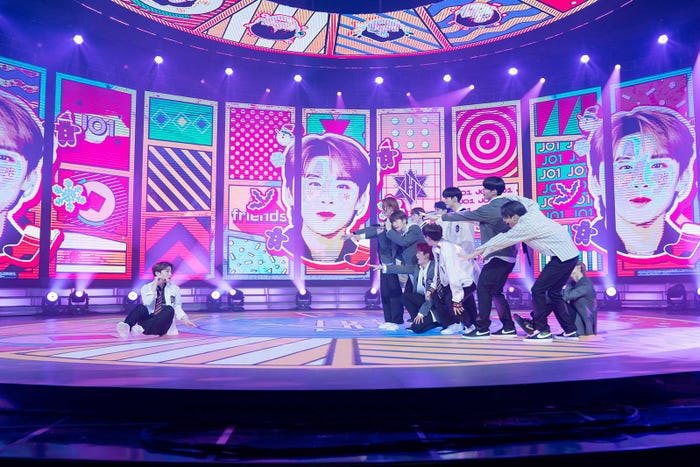 「JO1 Live Streaming Concert 『STARLIGHT DELUXE』」(C)LAPONE ENTERTAINMENT