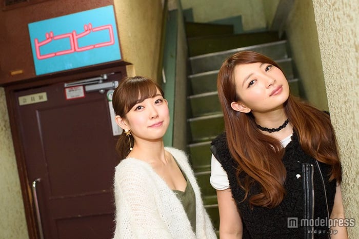 (左から)渡辺美優紀、岸野里香