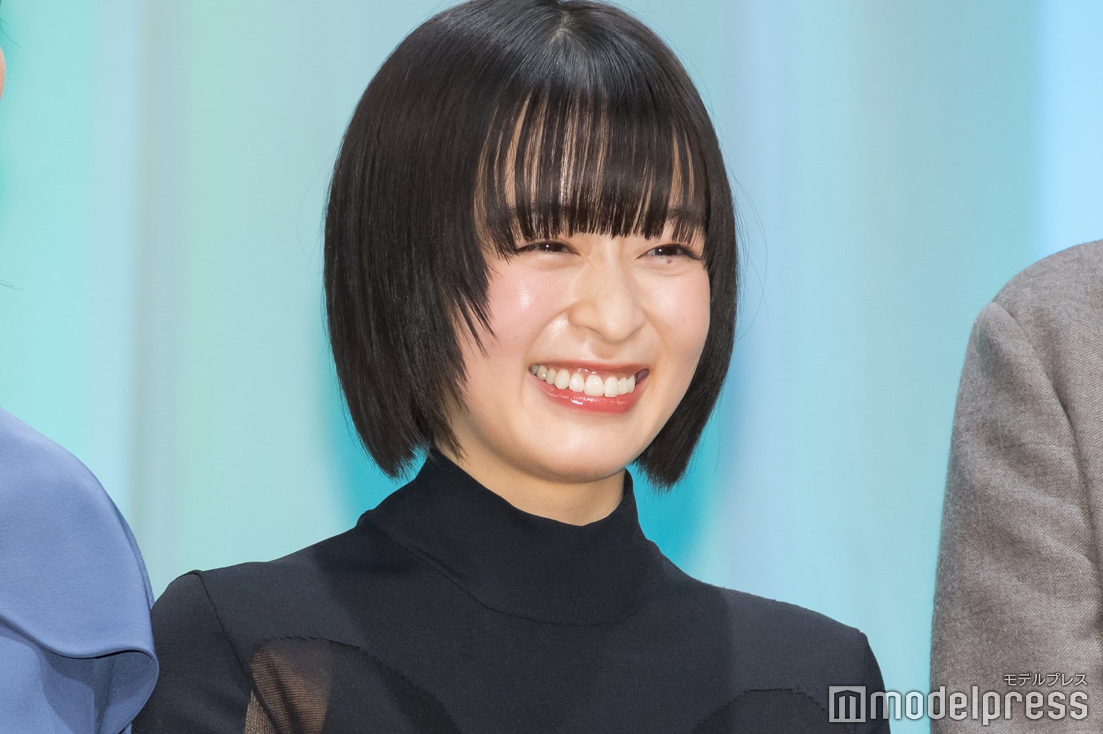 森七菜、キャミドレスで美背中大胆見せ「大人っぽくて素敵