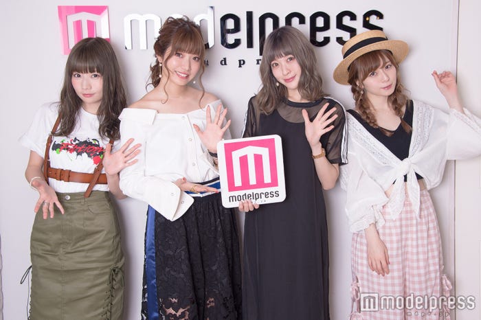SILENT SIREN(左から)あいにゃん、ひなんちゅ、すぅ、ゆかるん(C)モデルプレス