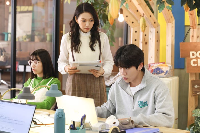 鳴海唯、二階堂ふみ、チェ・ジョンヒョプ「Eye Love You」第3話より(C)TBS