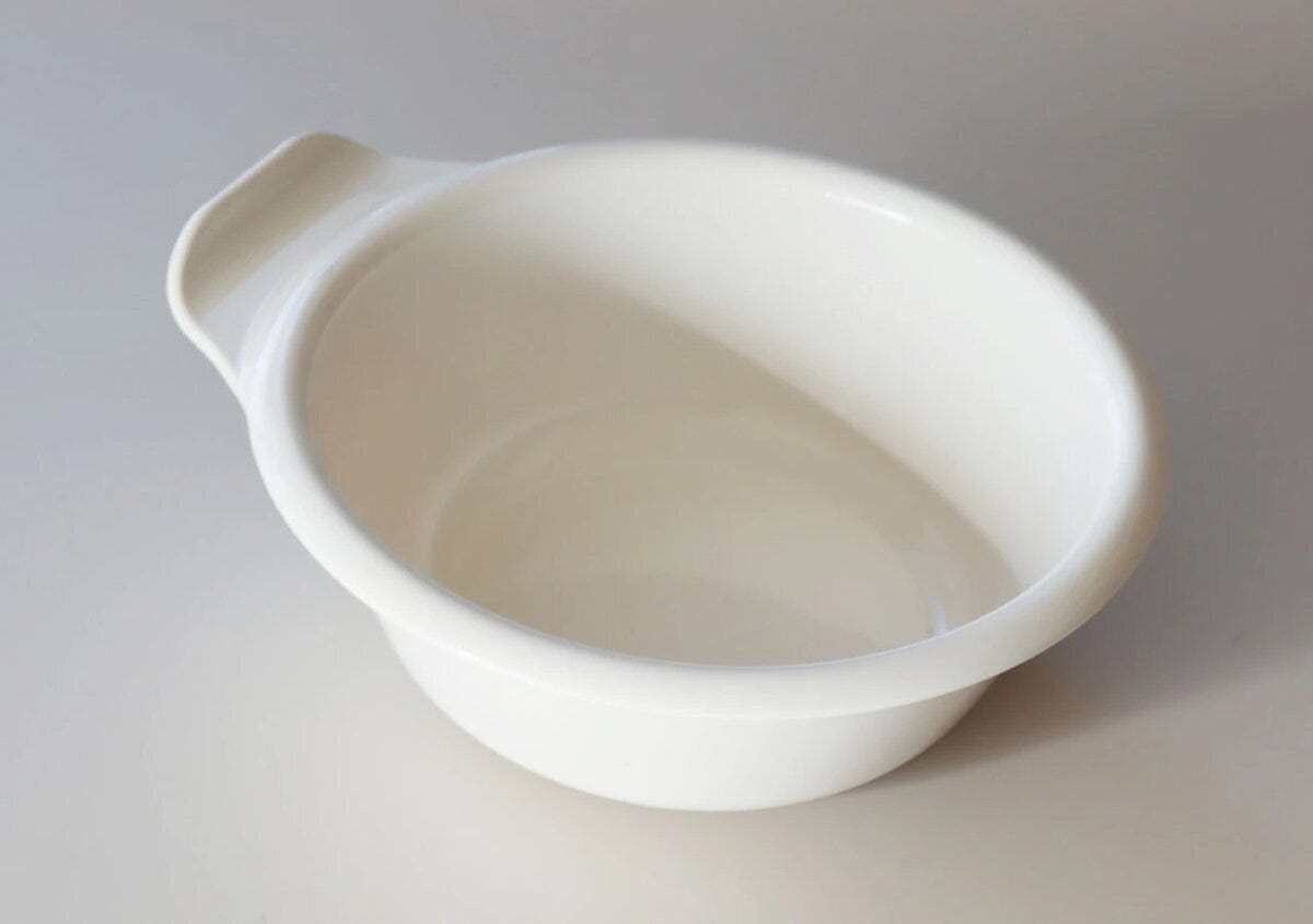 ダイソー　ローボウルアイボリー