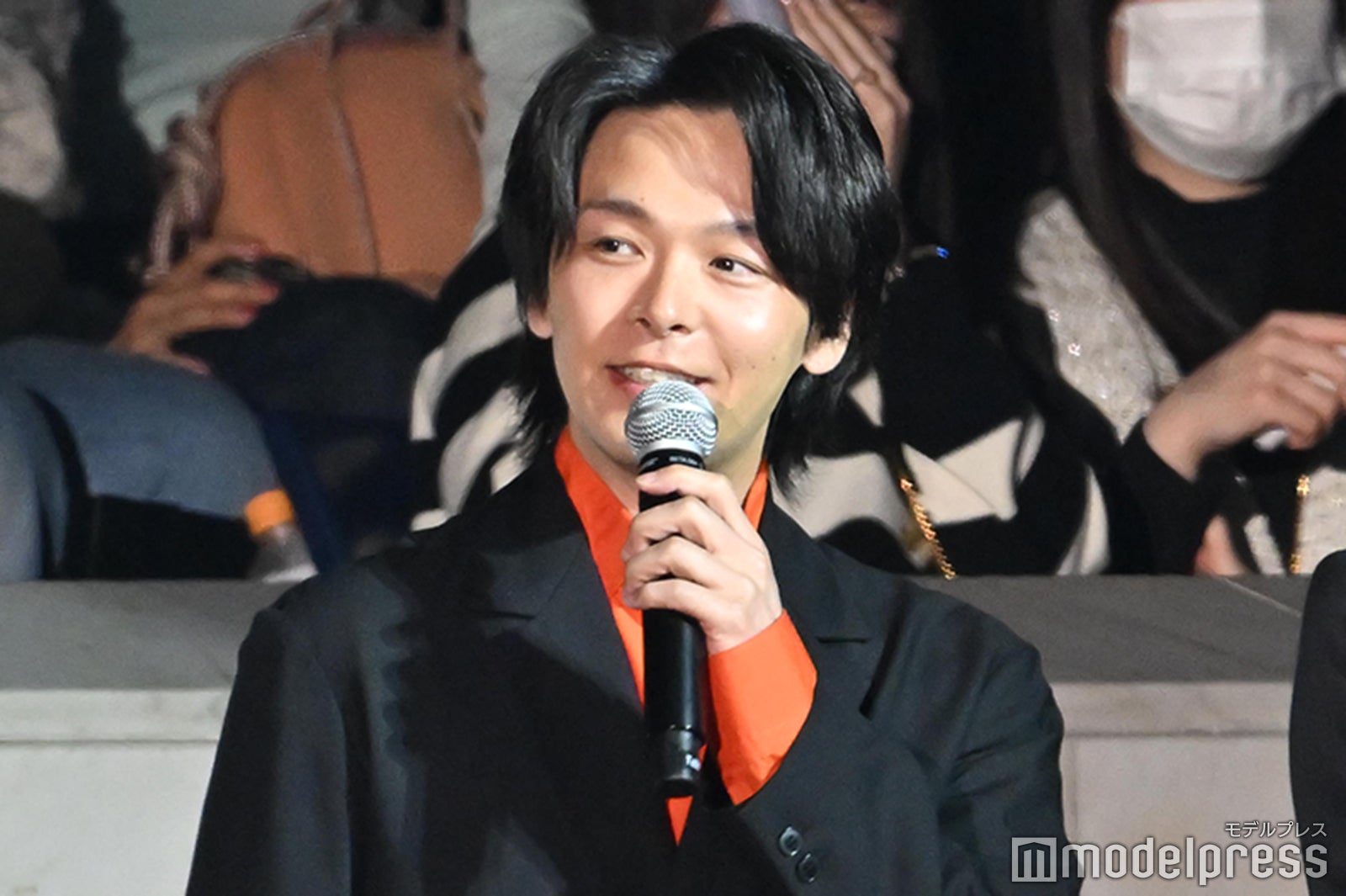 中村倫也「TGC」初登場「ドリステ」NAZE＆TORINNERの応援に駆けつけ【TGC2026 S/S】