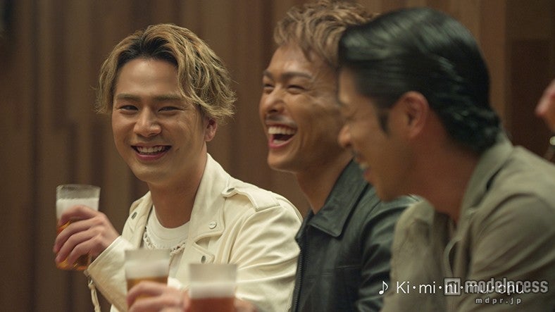 登坂広臣、今市隆二、松本利夫／新CM「カウンターの男たち」篇より