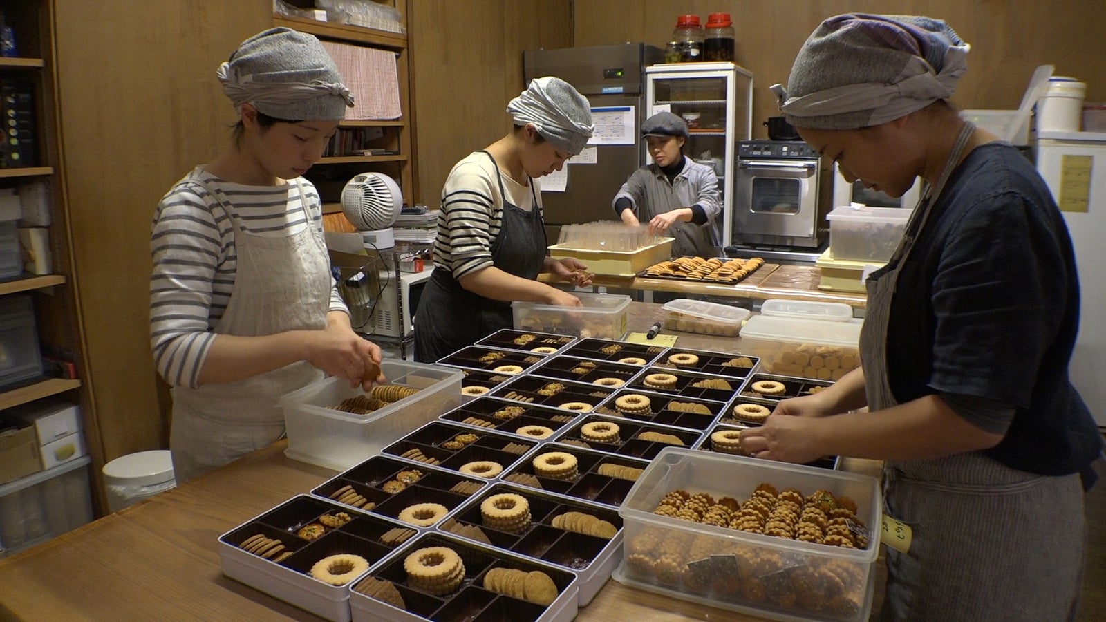 開店と同時に満席 行列ができる「菓子工房」人気の秘密とは？