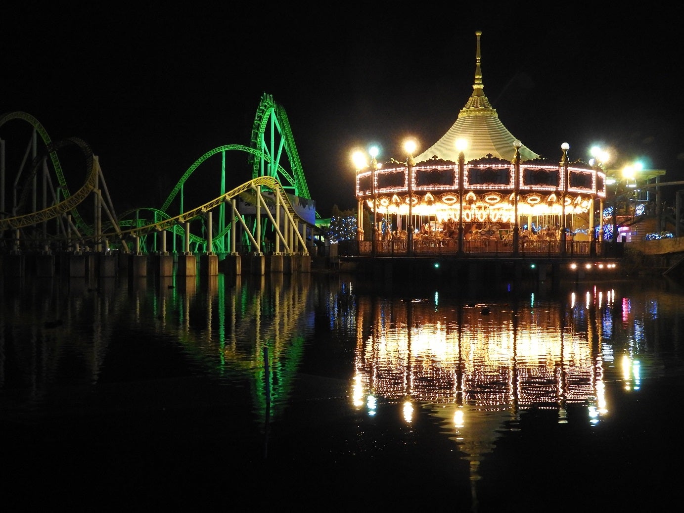 カワセミ＆リリー／画像提供：東武動物公園