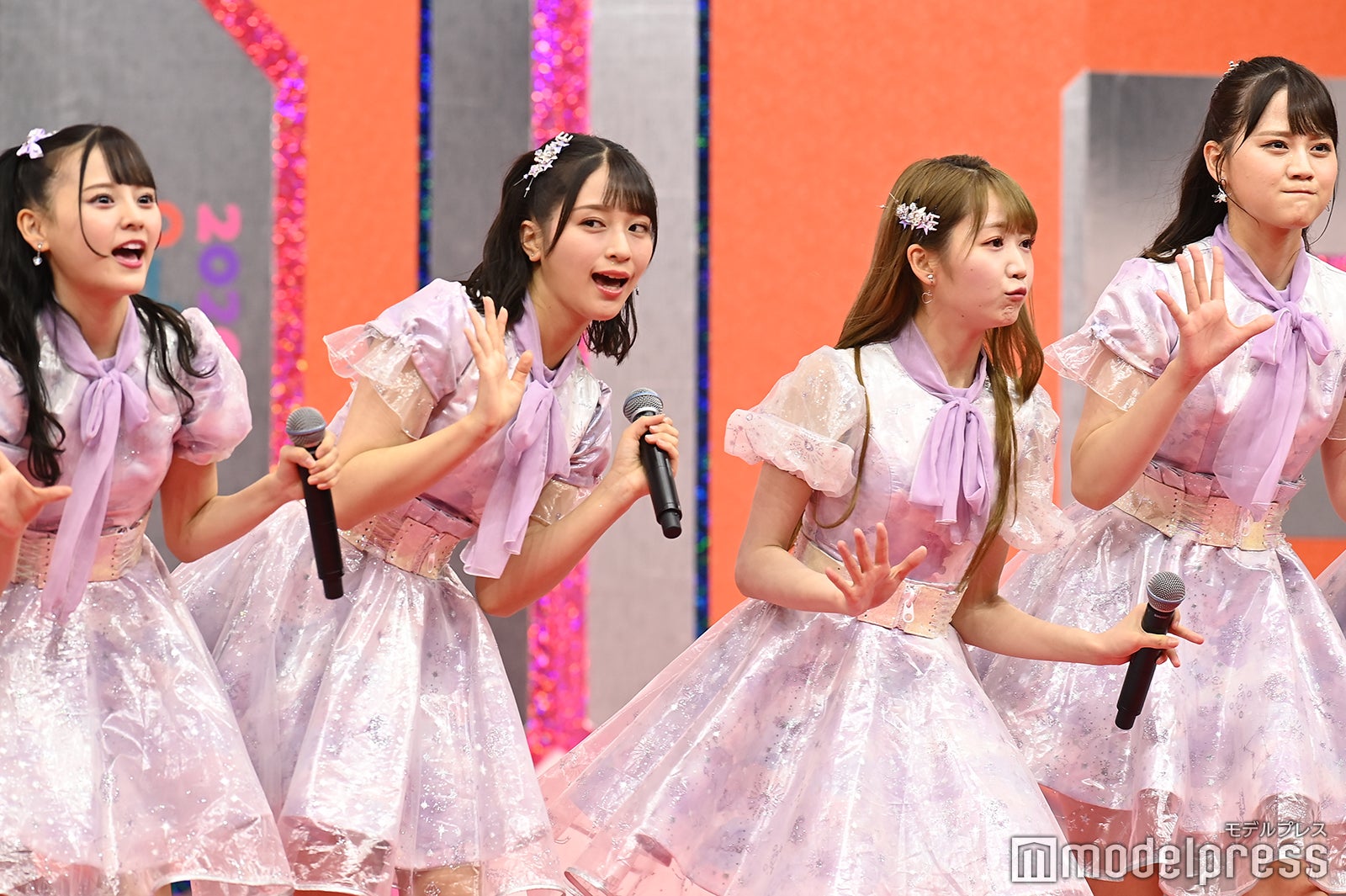 ＝LOVE（C）モデルプレス