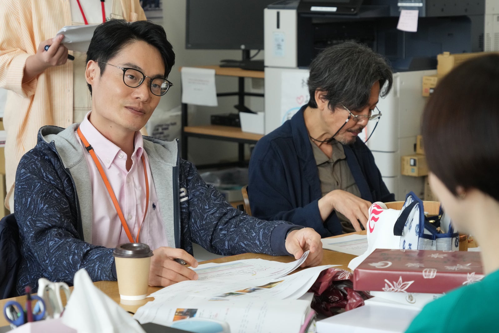 近藤公園、岡部たかし（C）カンテレ