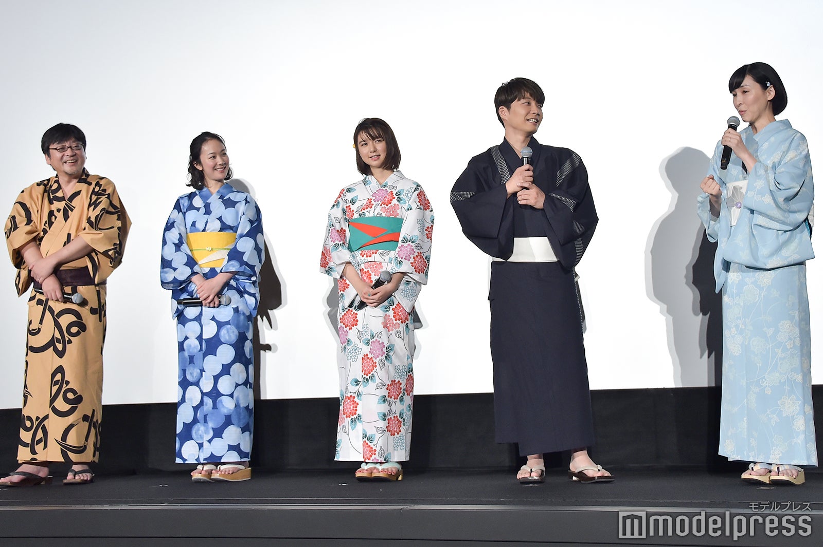 細田守監督、黒木華、上白石萌歌、星野源、麻生久美子（C）モデルプレス