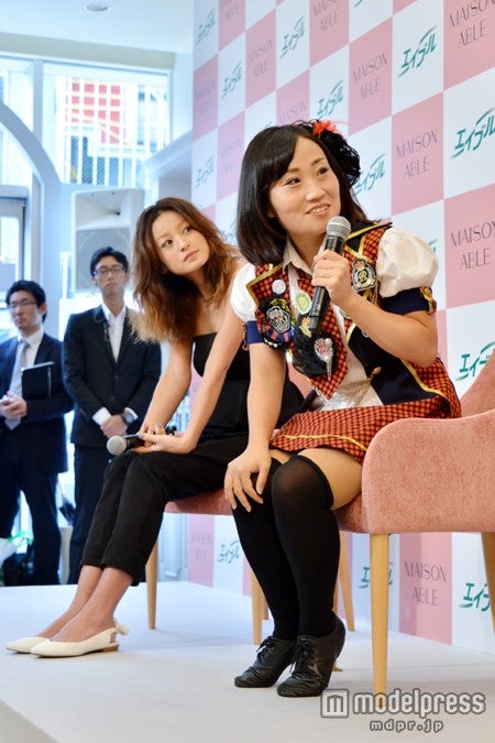 左から：西山茉希、キンタロー。