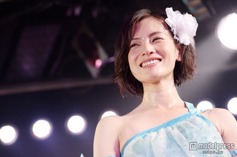 大人AKB48、渡辺麻友の手紙に歓喜　劇場デビューを果たす