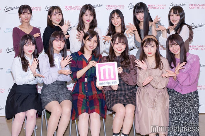 「MISS CIRCLE CONTEST 2020」ファイナリスト/(後列左から) 田辺真南葉さん、乙川えりさん、古本かほりさん、友恵温香さん、山中ありささん、大森舞美さん(前列左から)荒木美輝さん、川上理子さん、栗咲ゆうなさん、古川桜子さん、大橋可奈さん、鈴木みゆうさん(C)モデルプレス
