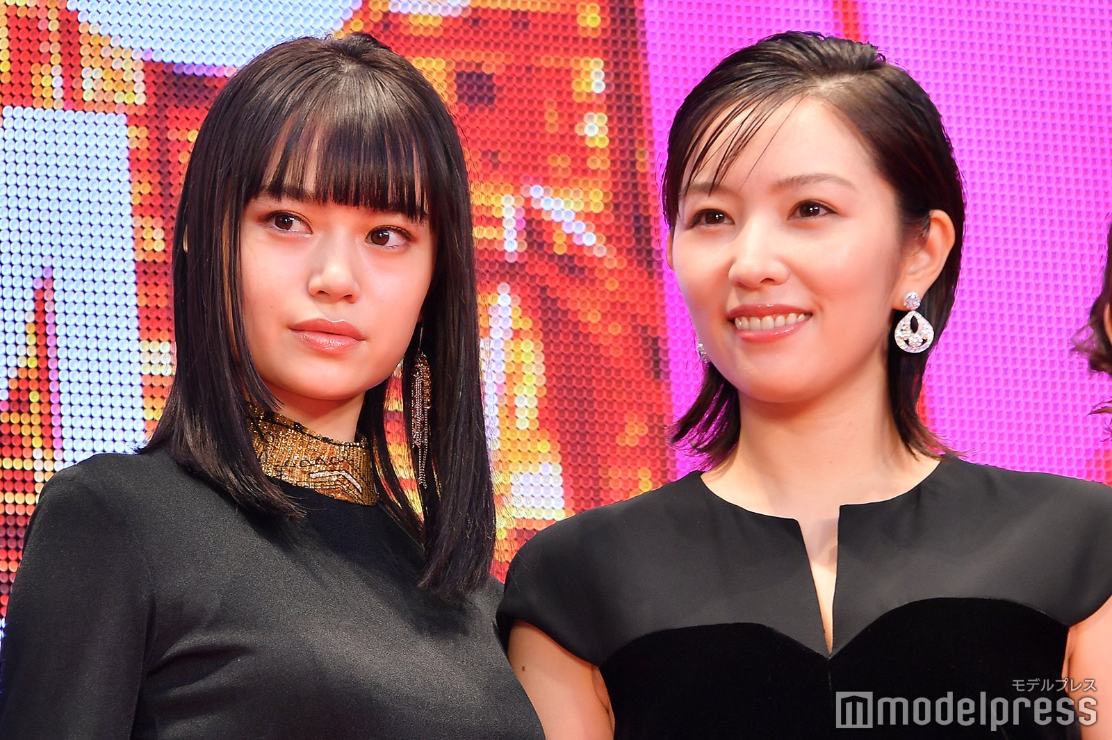 野崎智子、徳永えり （C）モデルプレス