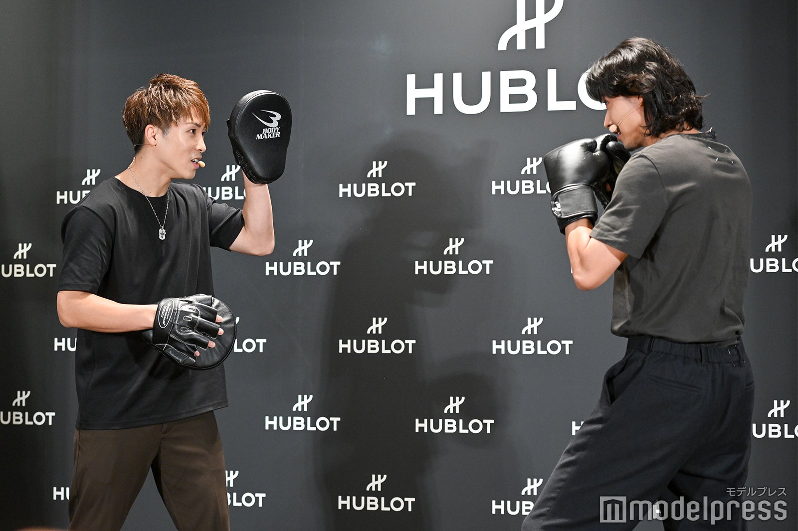 山崎賢人、井上尚弥（C）モデルプレス