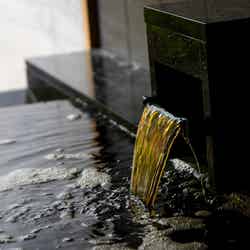 黒湯が特徴の温泉/提供素材