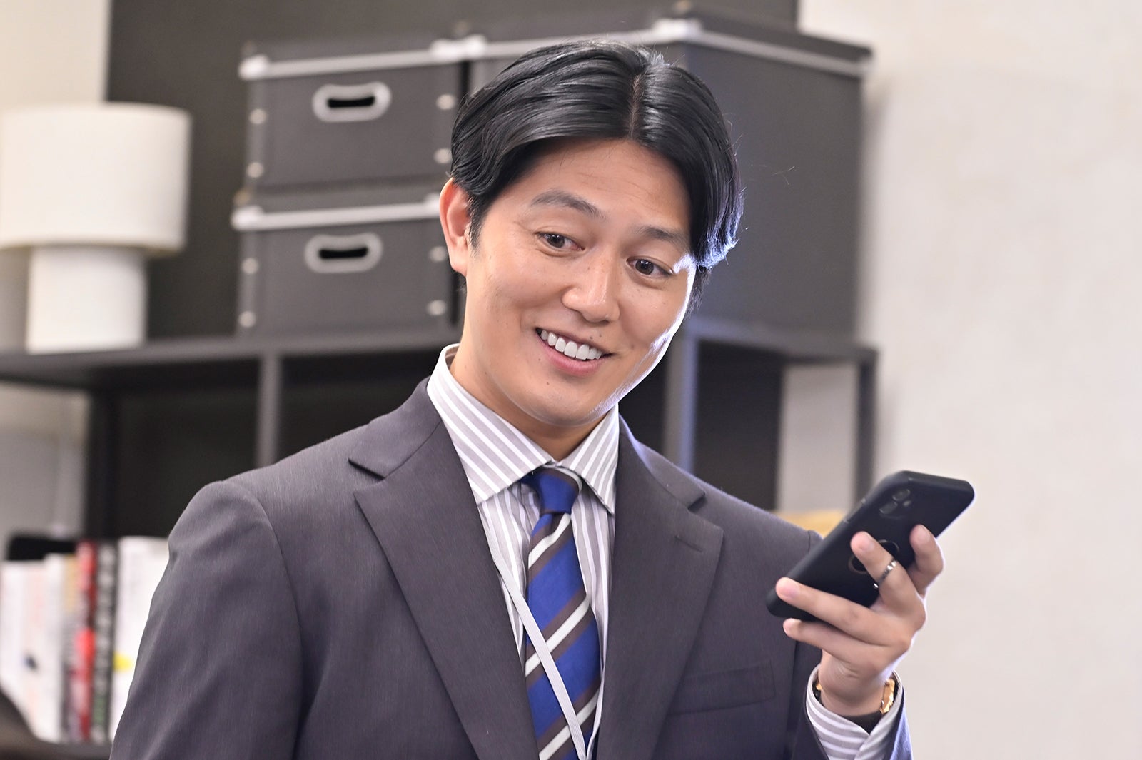 工藤阿須加「無能の鷹」第1話（C）テレビ朝日