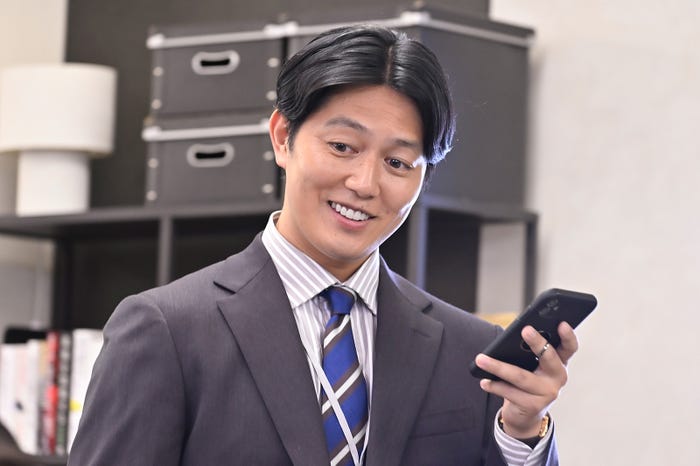 工藤阿須加「無能の鷹」第1話(C)テレビ朝日