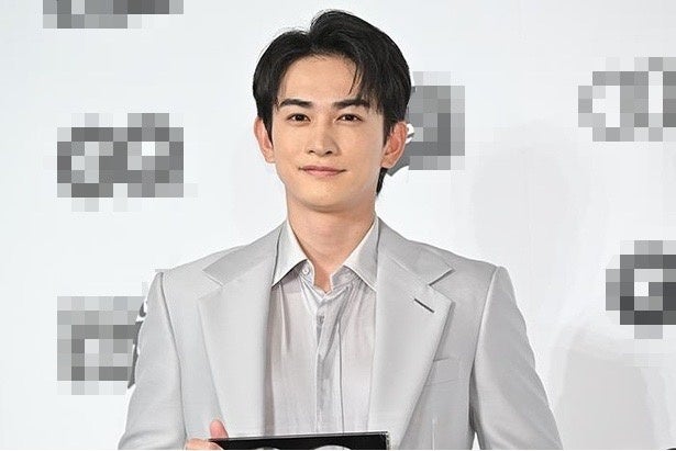 町田啓太、映画「ミステリと言う勿れ」出演報告に曇った眼鏡姿披露