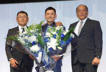 「思い出を語れば朝まで」西武・栗山引退会見に登場の渡辺久信氏 田辺徳雄コーチも「こっちが参ったというくらい…」