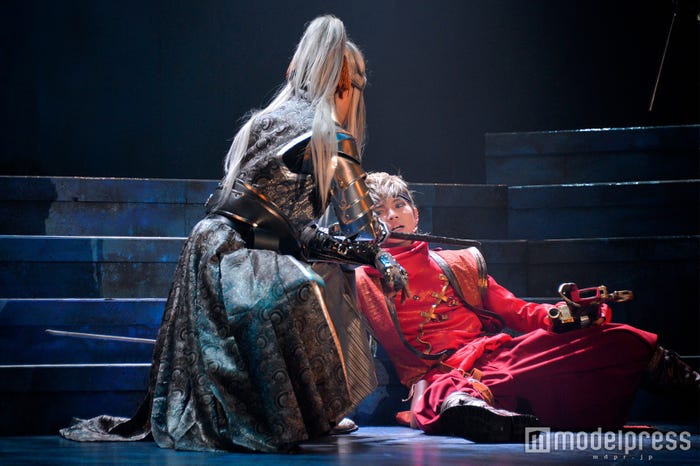 舞台「錆色のアーマ」ゲネプロより (C)モデルプレス
