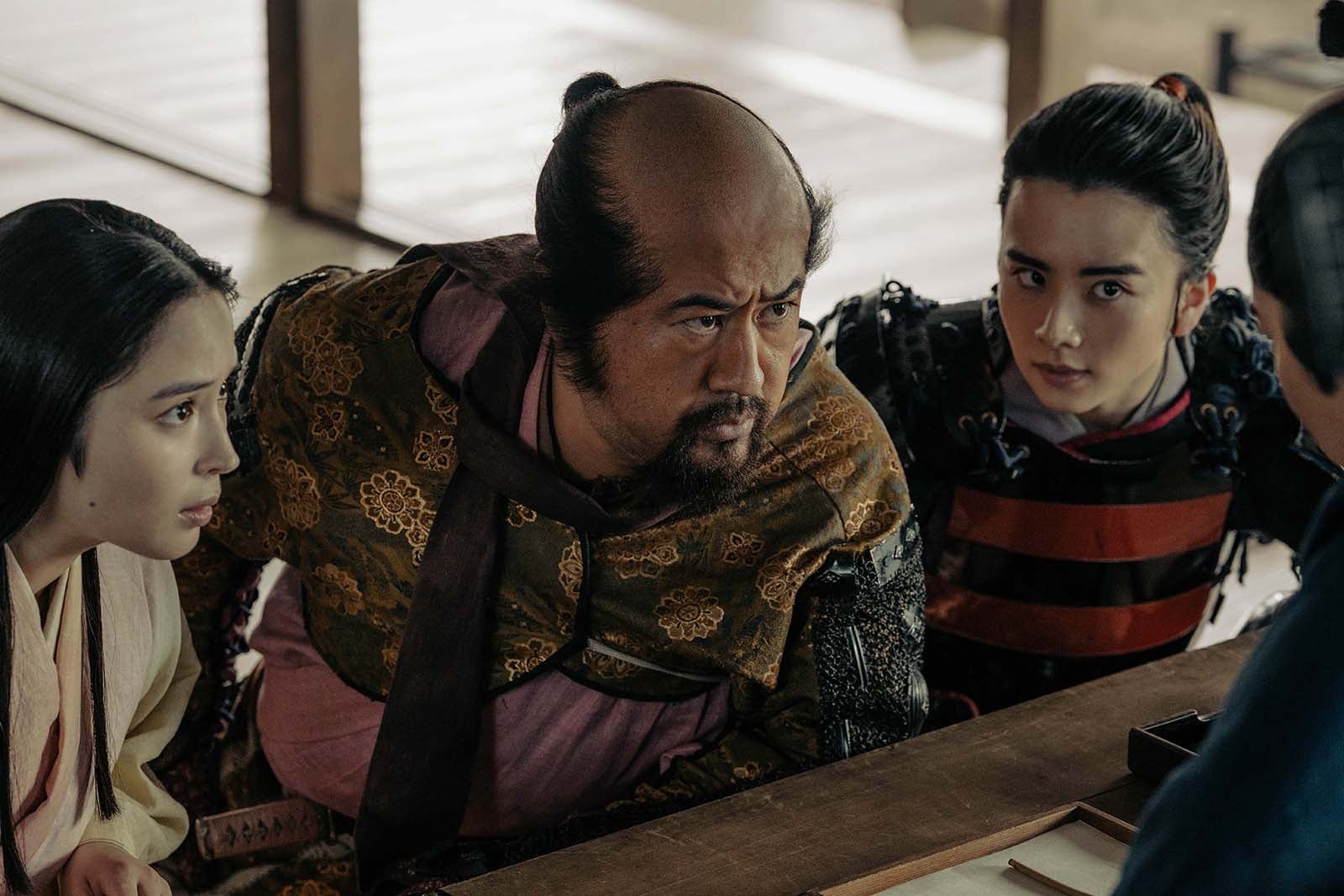 広瀬アリス、小手伸也、板垣李光人「どうする家康」第26話より（C）NHK