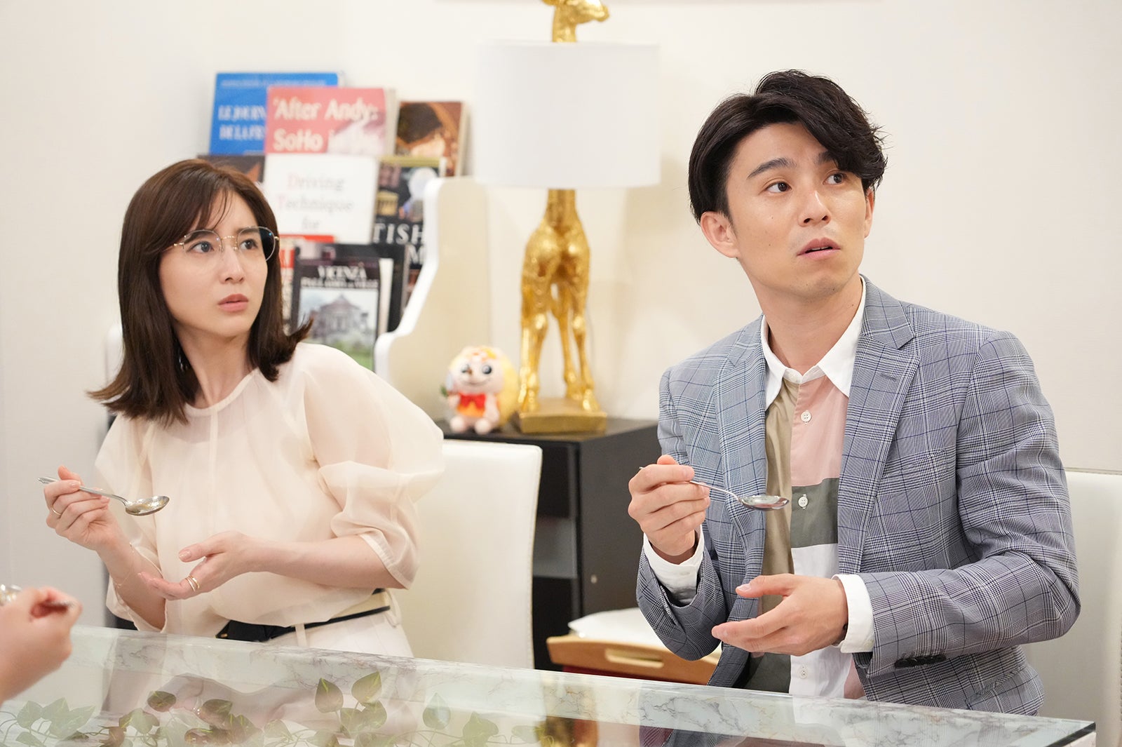 田中みな実、中尾明慶 「ボクの殺意が恋をした」第2話より（C）読売テレビ