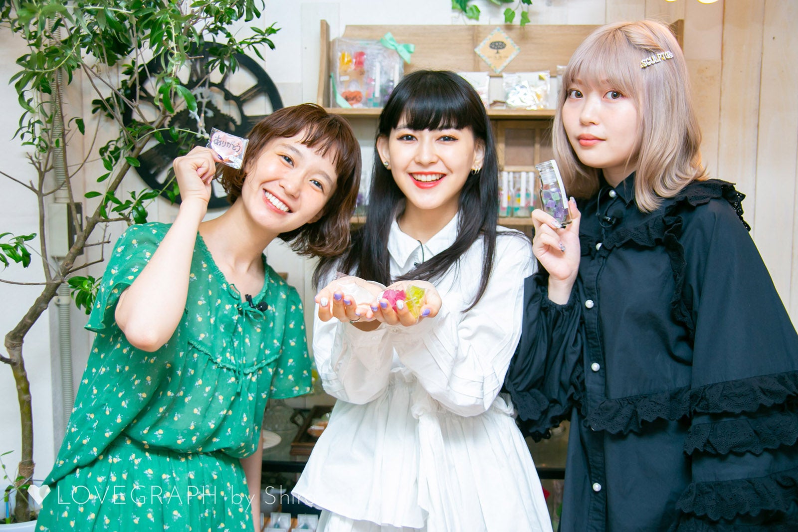 柴田紗希・菅沼ゆり・古関れんが“お取り寄せスイーツ女子会”