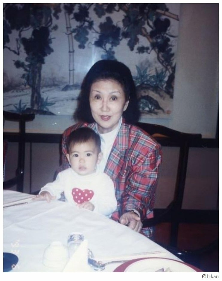 森星、祖母・森英恵さんとの幼少期2ショット公開「家族を束ねてくれた深い愛情と、仕事に対する強い信念を忘れません」