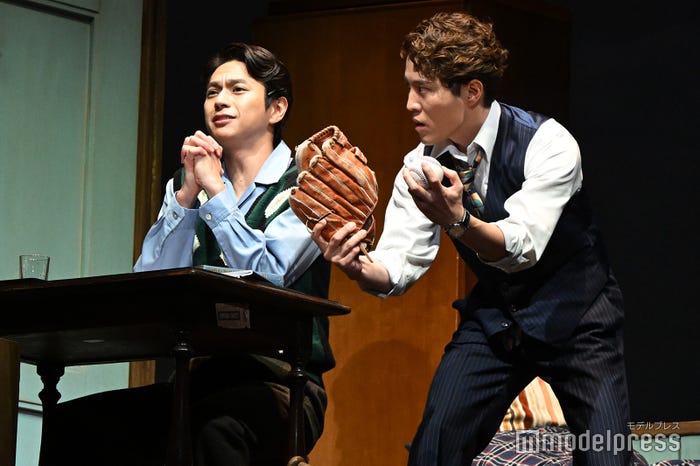 佐藤勝利、入野自由/PARCO PRODUCE 2025「ブロードウェイ・バウンド」開幕前会見&プレスコール(C)モデルプレス