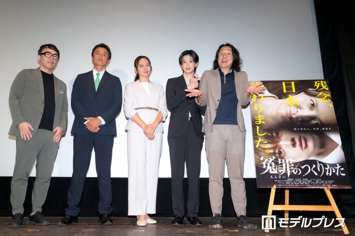 (左から)上念司氏、原田龍二、加藤夏希、小川史記、泊誠也監督(C)モデルプレス