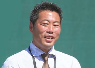 上原浩治氏「ほとんど面識ないのにナイスガイやんかぁ！」米で対面、元巨人助っ人との2ショット投稿