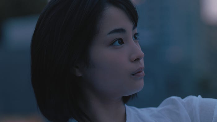 広瀬すず出演新CM「恋よりセンイ。」篇より/提供画像