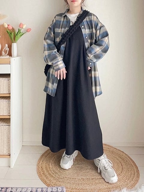 黒ジャンパースカートコーデ4