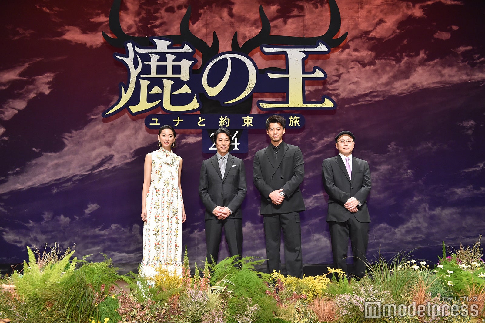 杏、堤真一、竹内涼真、安藤雅司監督（C）モデルプレス