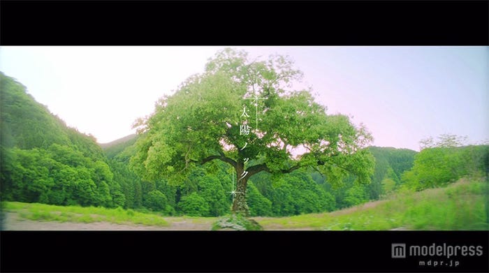 乃木坂46「太陽ノック」MVより