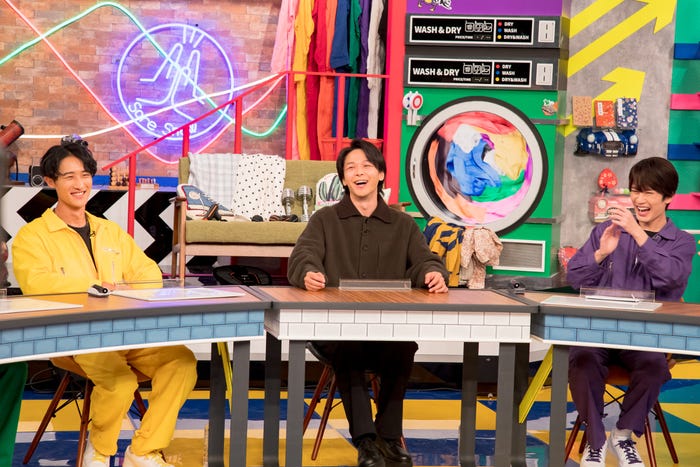 岩本照、中村倫也、深澤辰哉(C)TBS